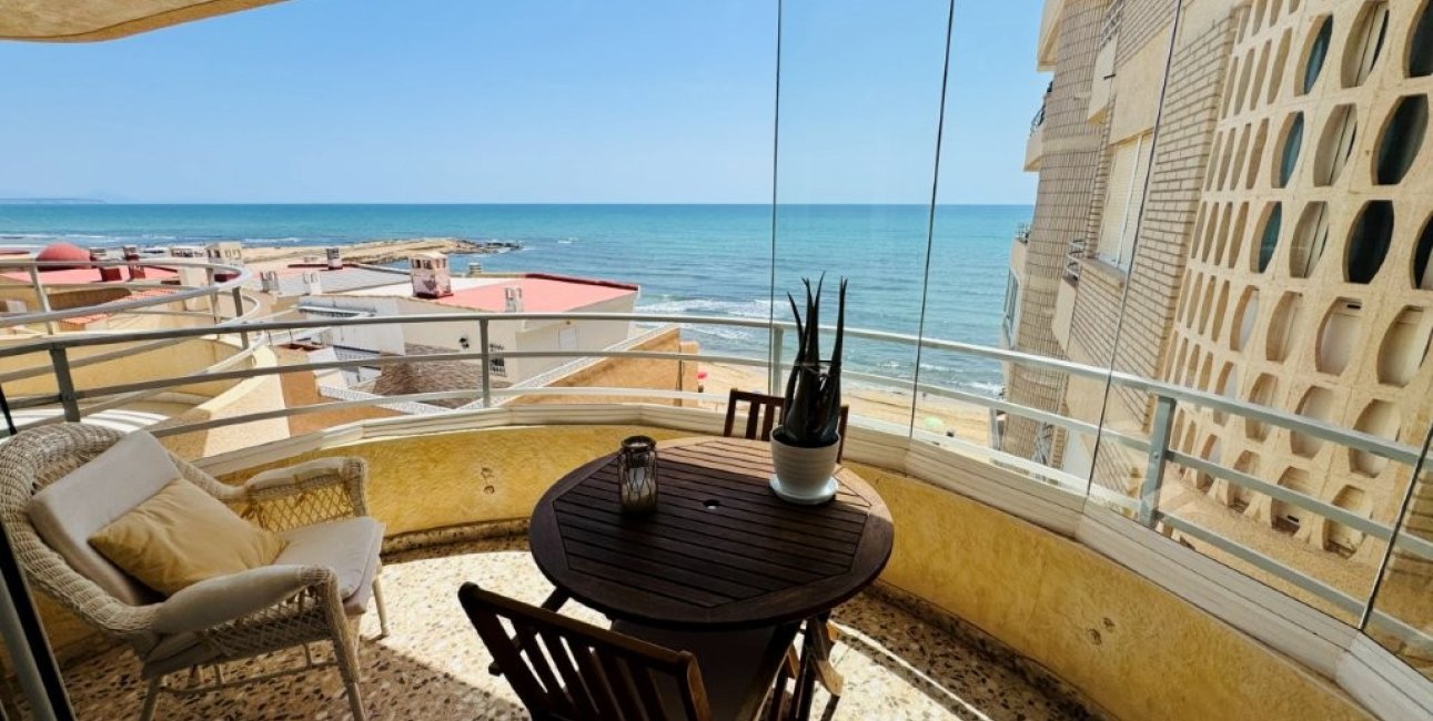 Resale - Apartment / flat -
Torrevieja - La Mata