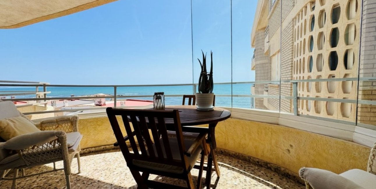 Resale - Apartment / flat -
Torrevieja - La Mata