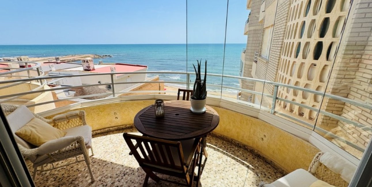 Resale - Apartment / flat -
Torrevieja - La Mata