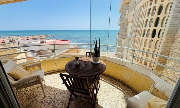 Resale - Apartment / flat -
Torrevieja - La Mata