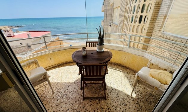Resale - Apartment / flat -
Torrevieja - La Mata