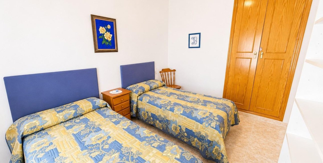 Resale - Apartment / flat -
Torrevieja - Playa del Cura