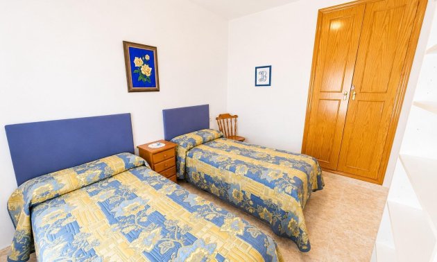 Resale - Apartment / flat -
Torrevieja - Playa del Cura