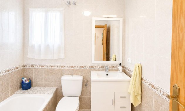 Resale - Apartment / flat -
Torrevieja - Playa del Cura
