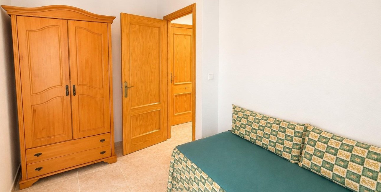 Resale - Apartment / flat -
Torrevieja - Playa del Cura