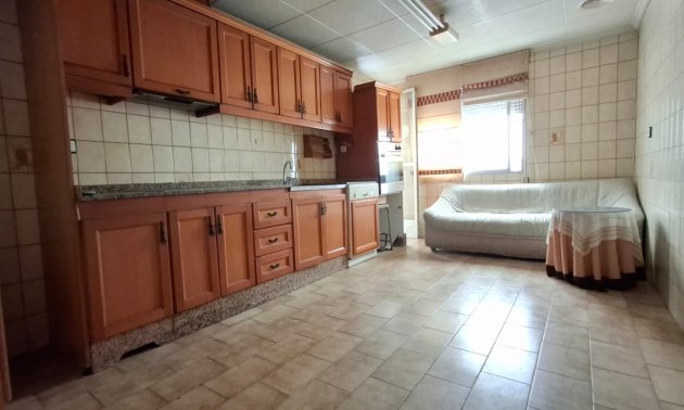 Resale - Apartment / flat -
Orihuela - Orihuela - City