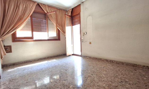 Resale - Apartment / flat -
Orihuela - Orihuela - City