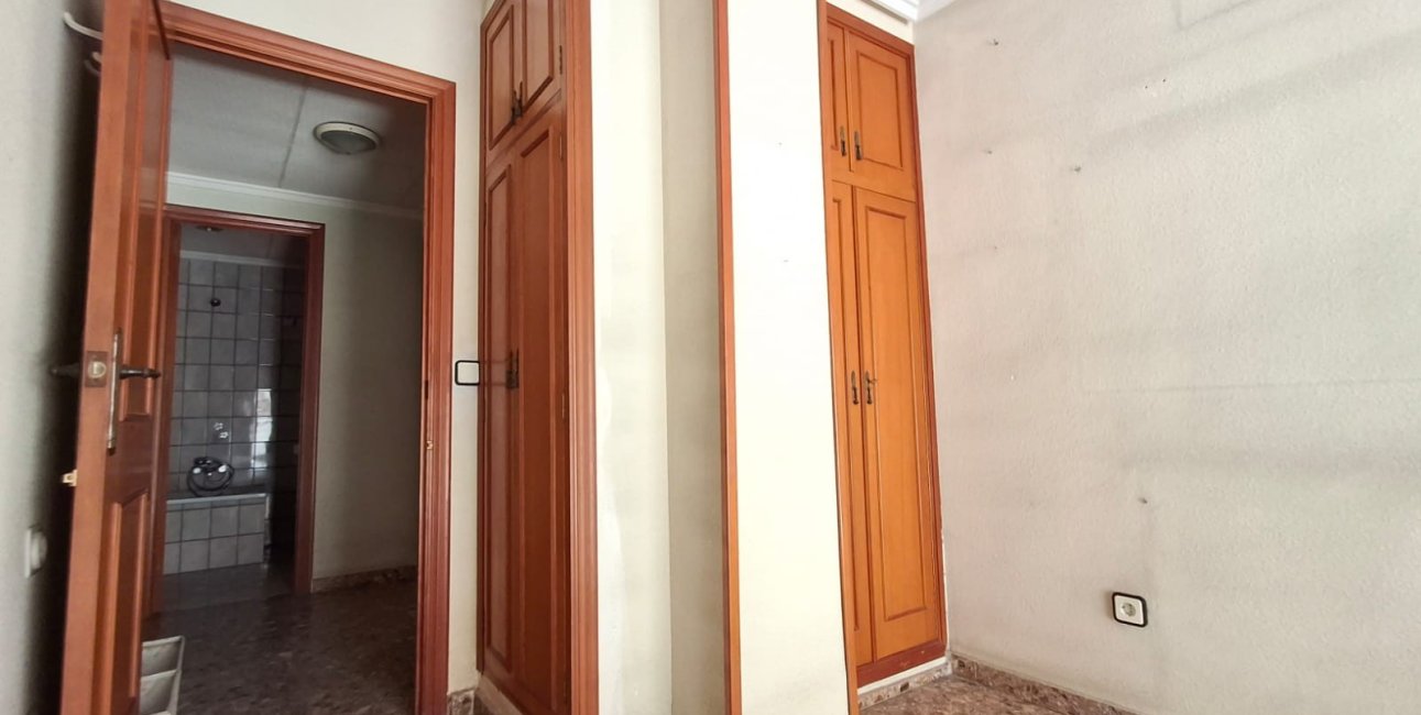 Resale - Apartment / flat -
Orihuela - Orihuela - City