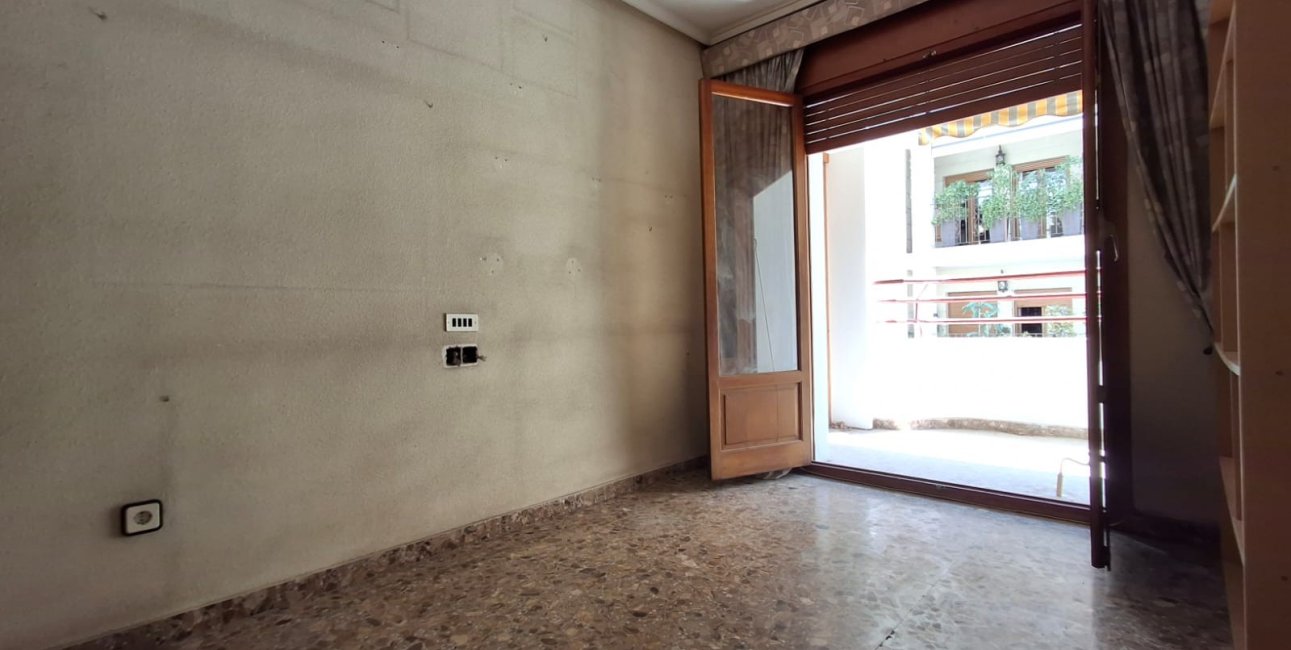 Resale - Apartment / flat -
Orihuela - Orihuela - City