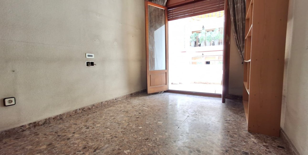 Resale - Apartment / flat -
Orihuela - Orihuela - City