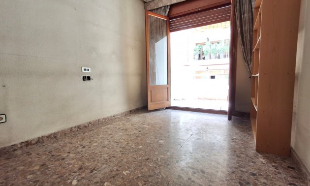 Resale - Apartment / flat -
Orihuela - Orihuela - City