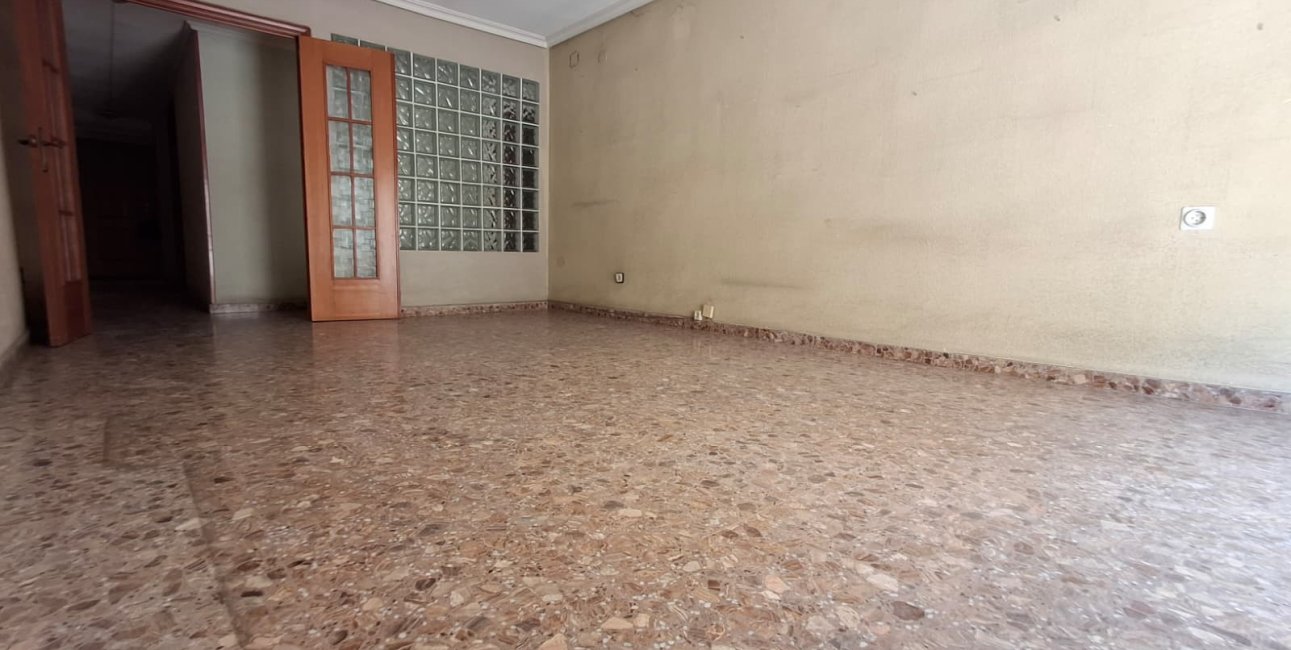 Resale - Apartment / flat -
Orihuela - Orihuela - City