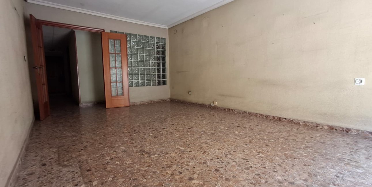 Resale - Apartment / flat -
Orihuela - Orihuela - City