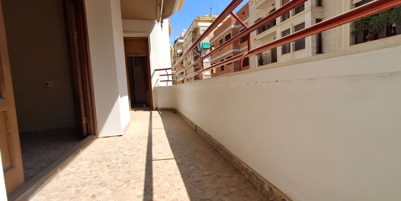 Resale - Apartment / flat -
Orihuela - Orihuela - City