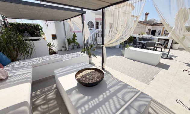 Resale - Villa -
San Miguel de Salinas - Lake View Mansions