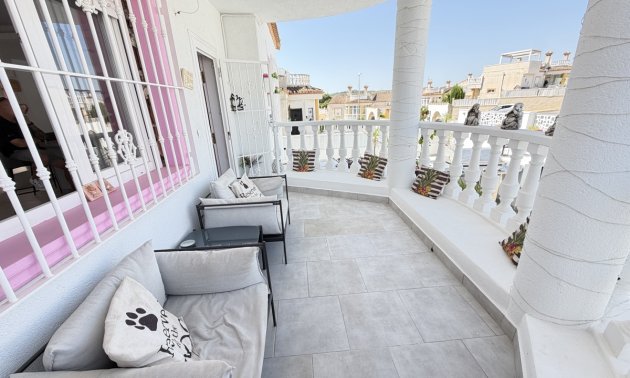 Resale - Villa -
San Miguel de Salinas - Lake View Mansions