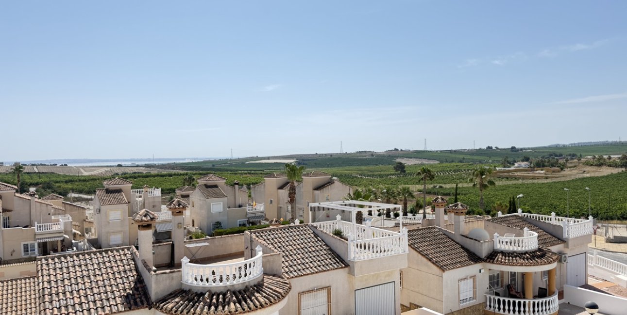 Resale - Villa -
San Miguel de Salinas - Lake View Mansions