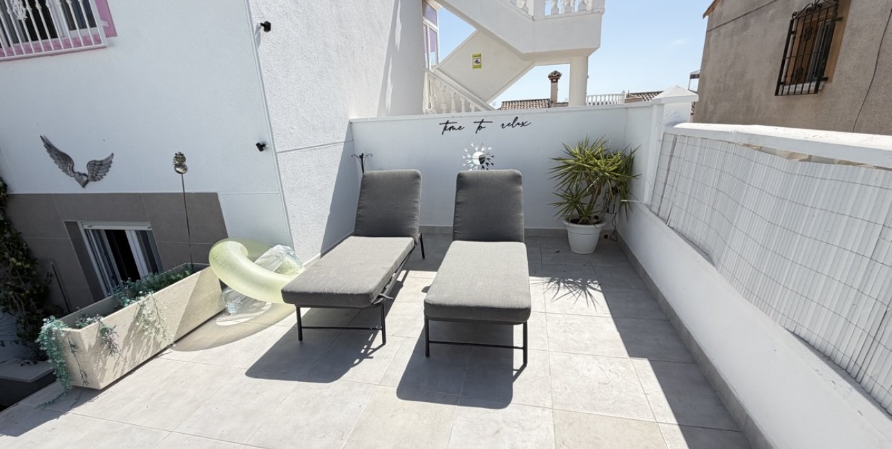 Resale - Villa -
San Miguel de Salinas - Lake View Mansions