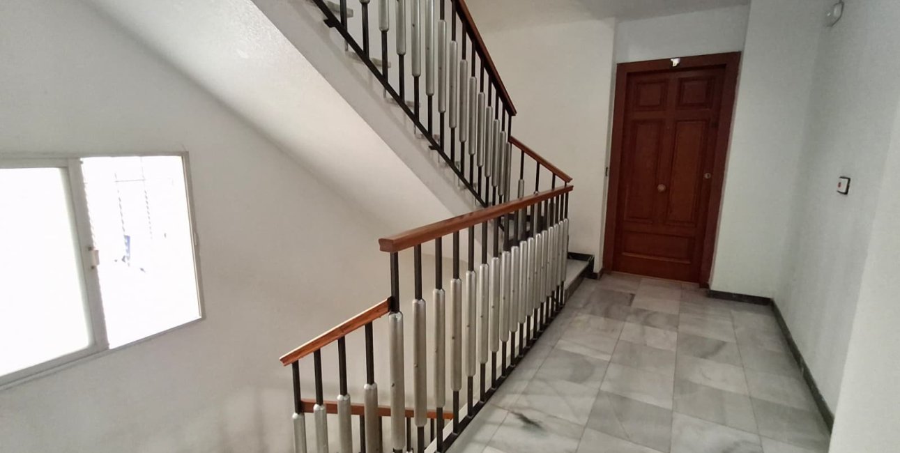 Resale - Apartment / flat -
Orihuela - Zona Centro