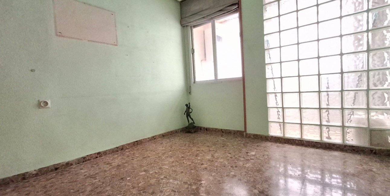 Resale - Apartment / flat -
Orihuela - Zona Centro