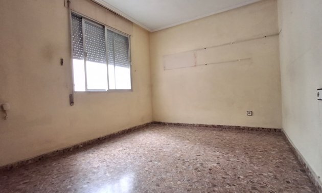 Resale - Apartment / flat -
Orihuela - Zona Centro