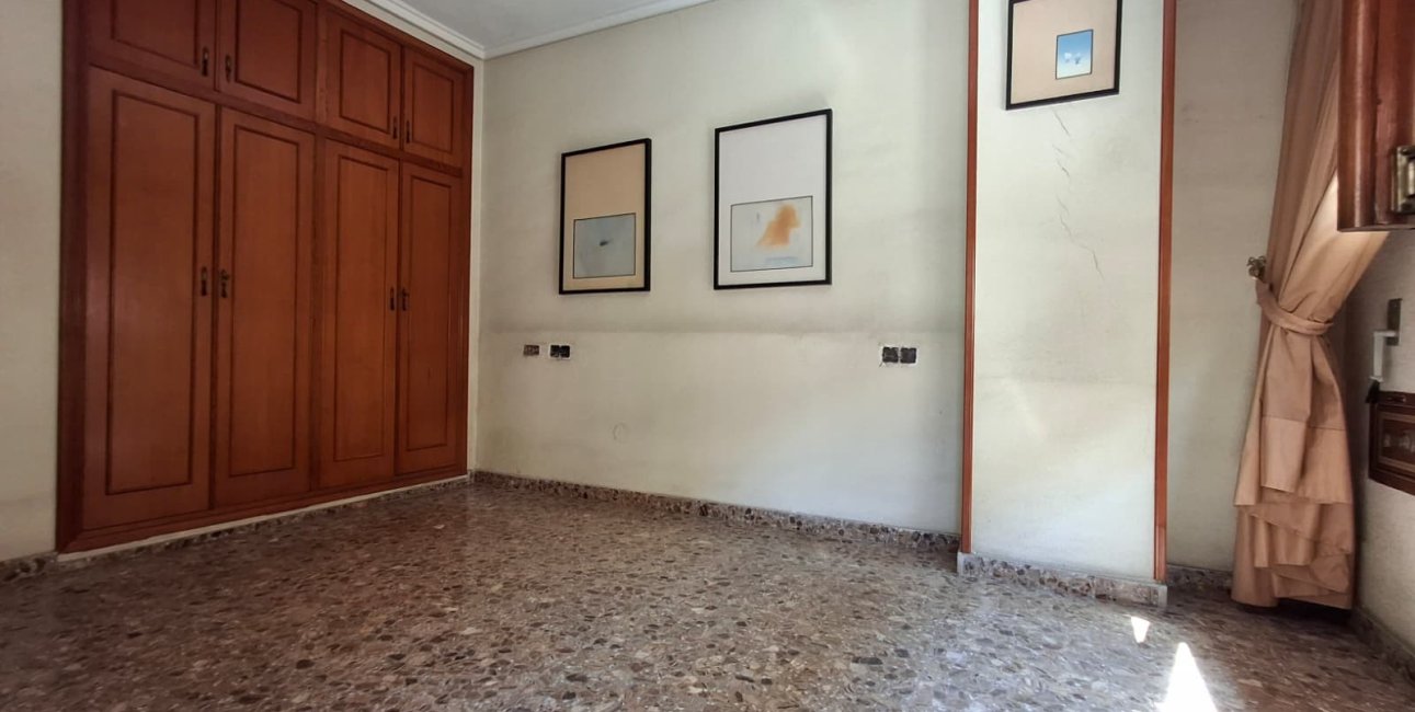 Resale - Apartment / flat -
Orihuela - Zona Centro