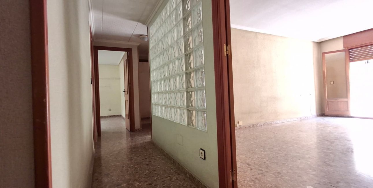 Resale - Apartment / flat -
Orihuela - Zona Centro