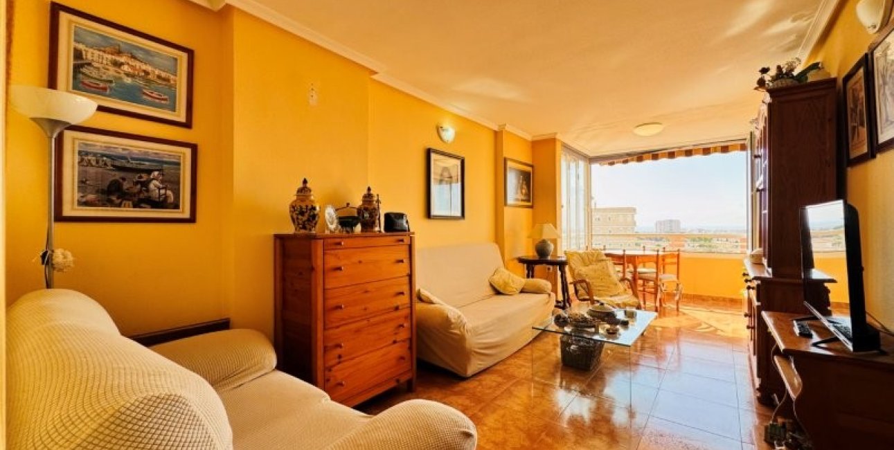 Reventa - Apartamento / piso -
Torrevieja - Aguas nuevas 1