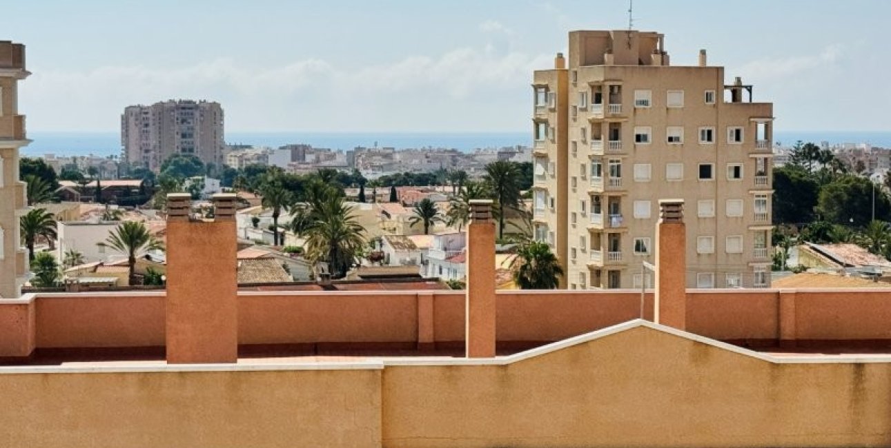 Reventa - Apartamento / piso -
Torrevieja - Aguas nuevas 1