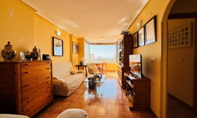 Reventa - Apartamento / piso -
Torrevieja - Aguas nuevas 1