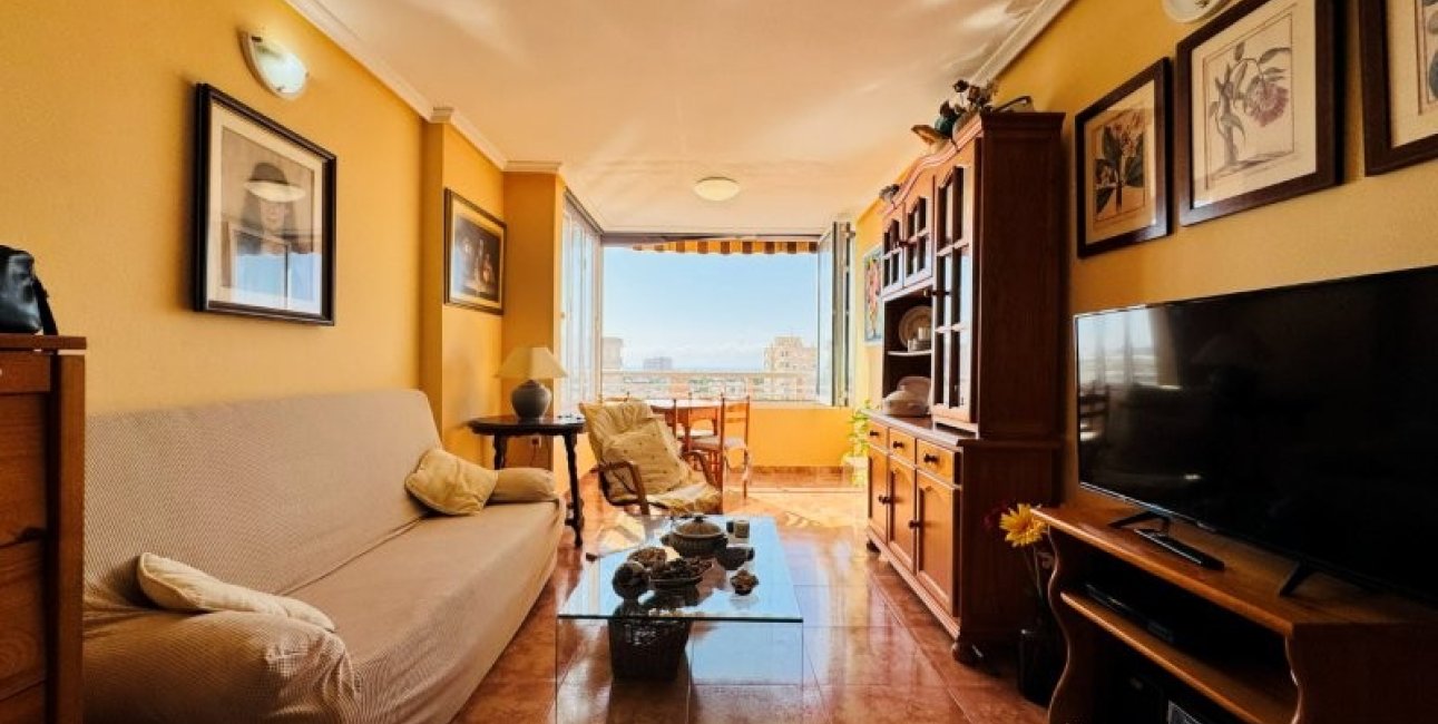 Reventa - Apartamento / piso -
Torrevieja - Aguas nuevas 1