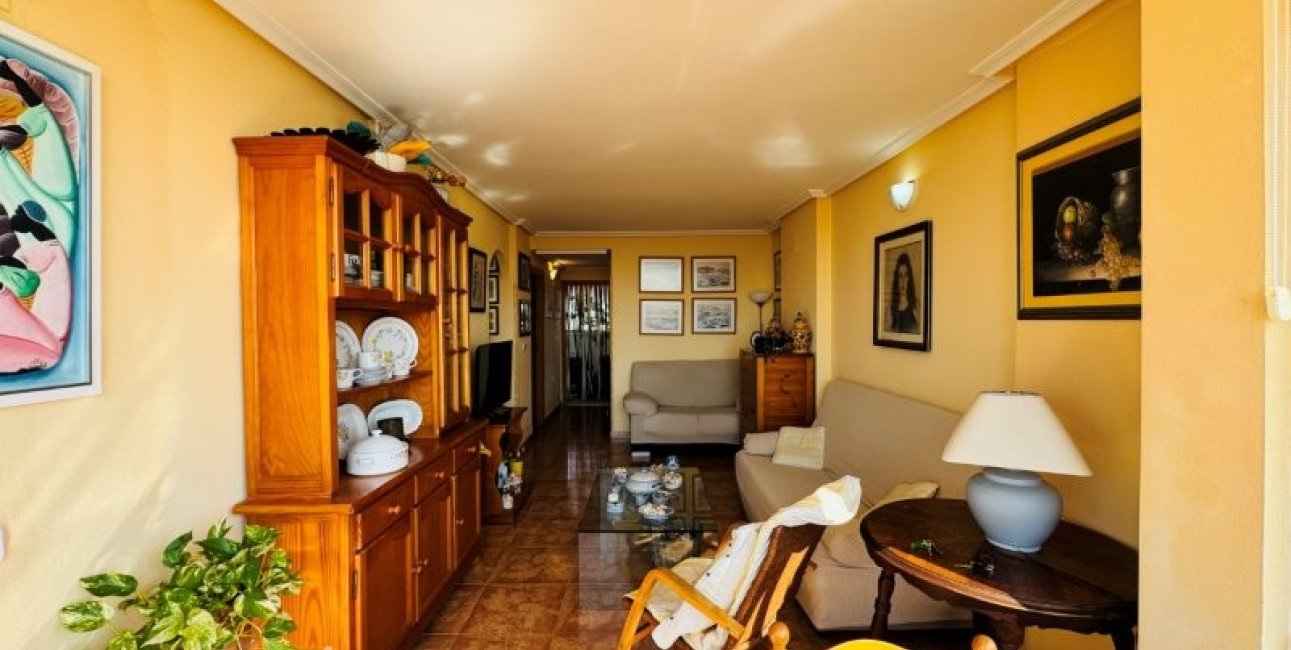 Reventa - Apartamento / piso -
Torrevieja - Aguas nuevas 1