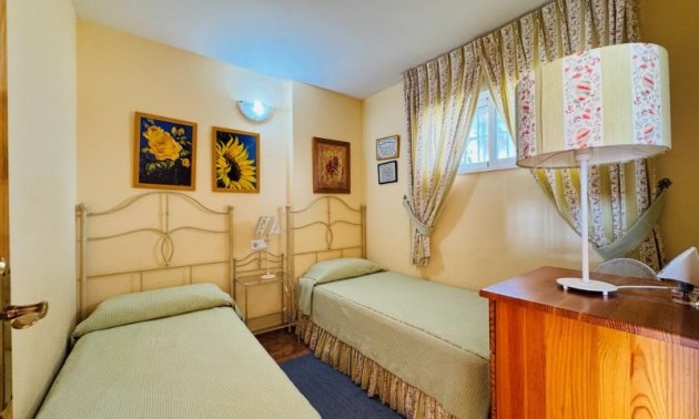Reventa - Apartamento / piso -
Torrevieja - Aguas nuevas 1