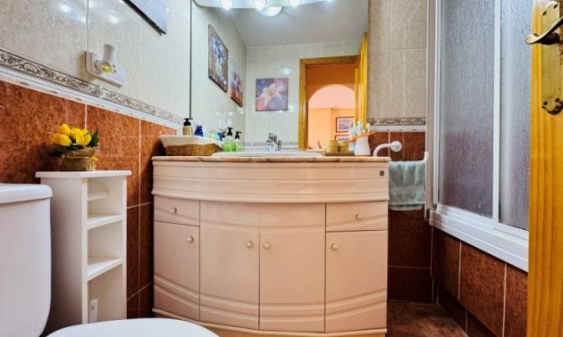 Reventa - Apartamento / piso -
Torrevieja - Aguas nuevas 1