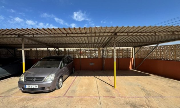 Reventa - Apartamento / piso -
Torrevieja - Aguas nuevas 1