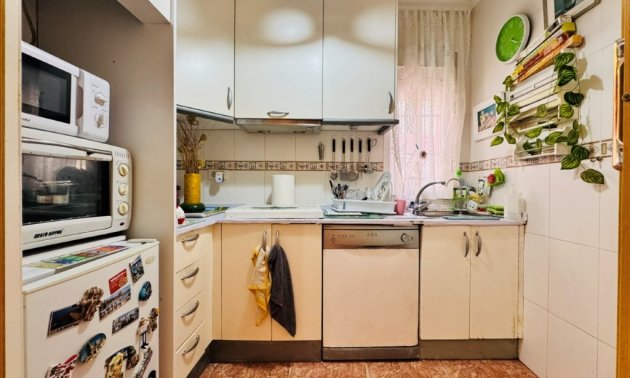Resale - Apartment / flat -
Torrevieja - La Mata