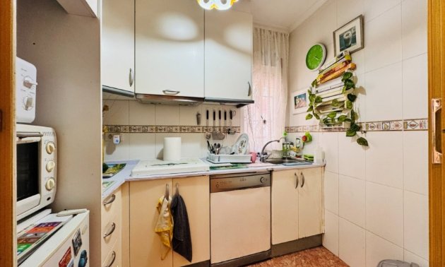 Resale - Apartment / flat -
Torrevieja - La Mata