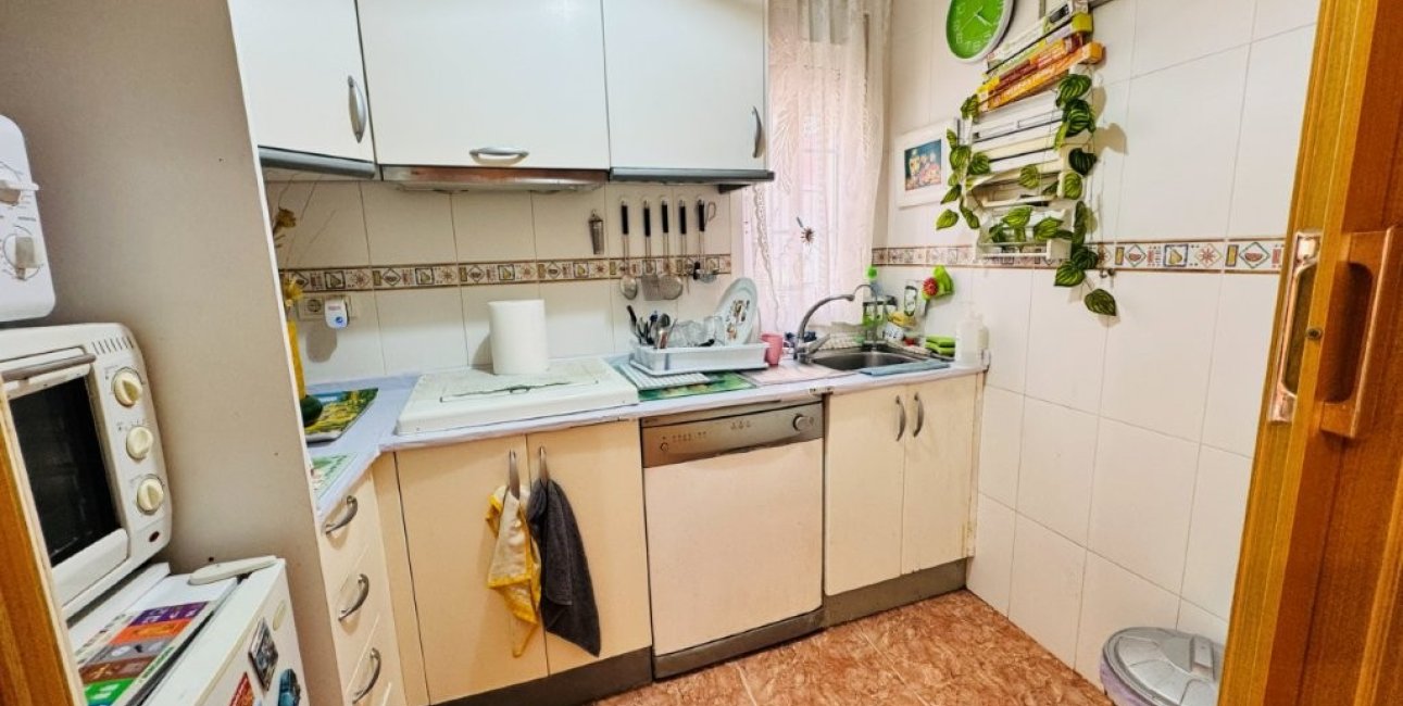 Resale - Apartment / flat -
Torrevieja - La Mata