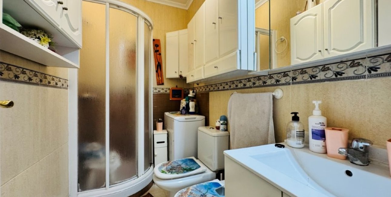 Resale - Apartment / flat -
Torrevieja - La Mata