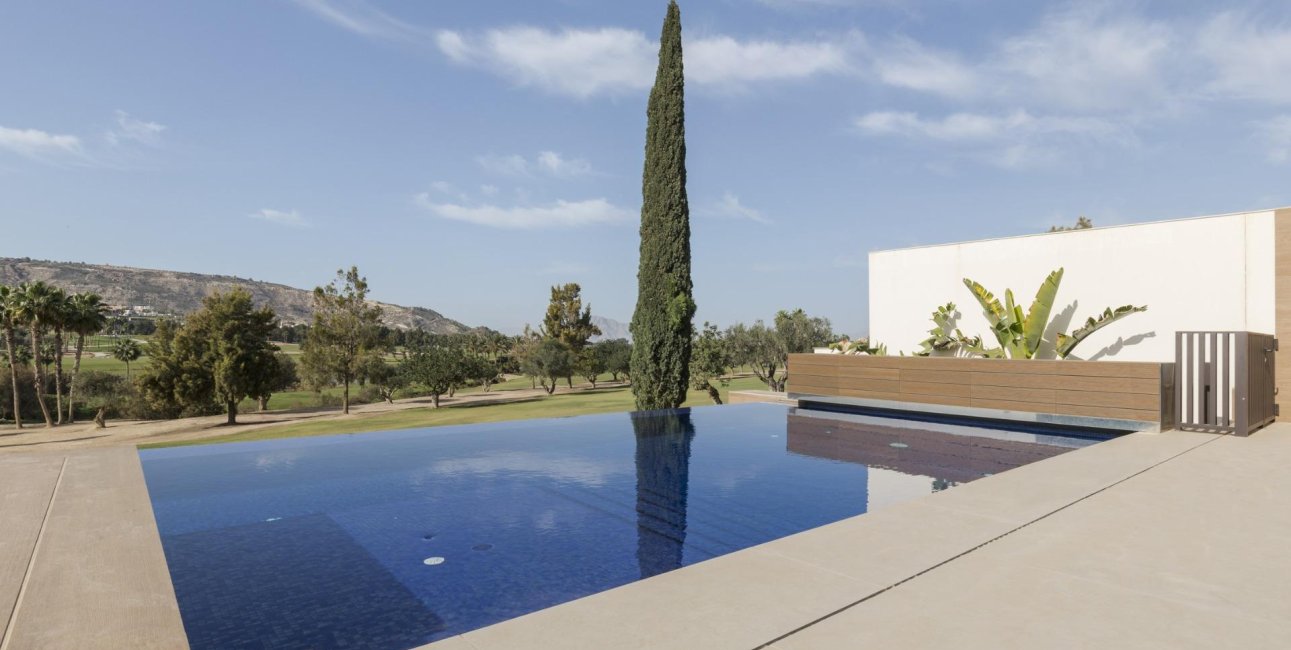 Obra nueva - Villa -
Algorfa - La Finca Golf