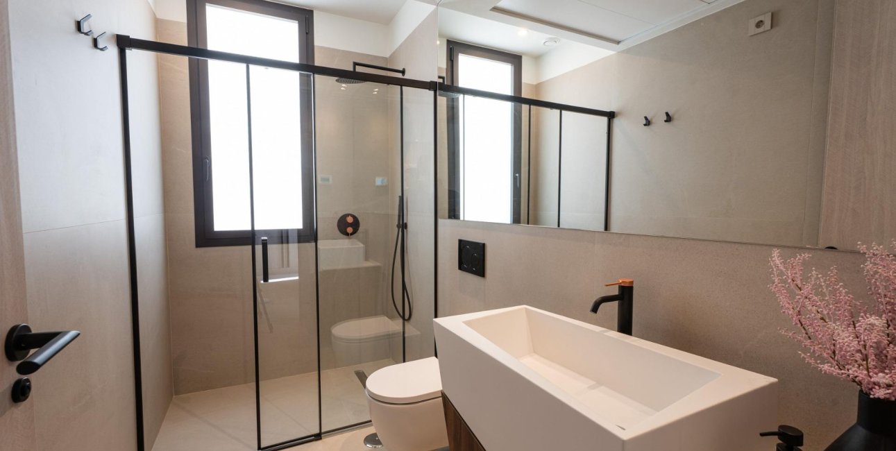Obra nueva - Villa -
Algorfa - La Finca Golf