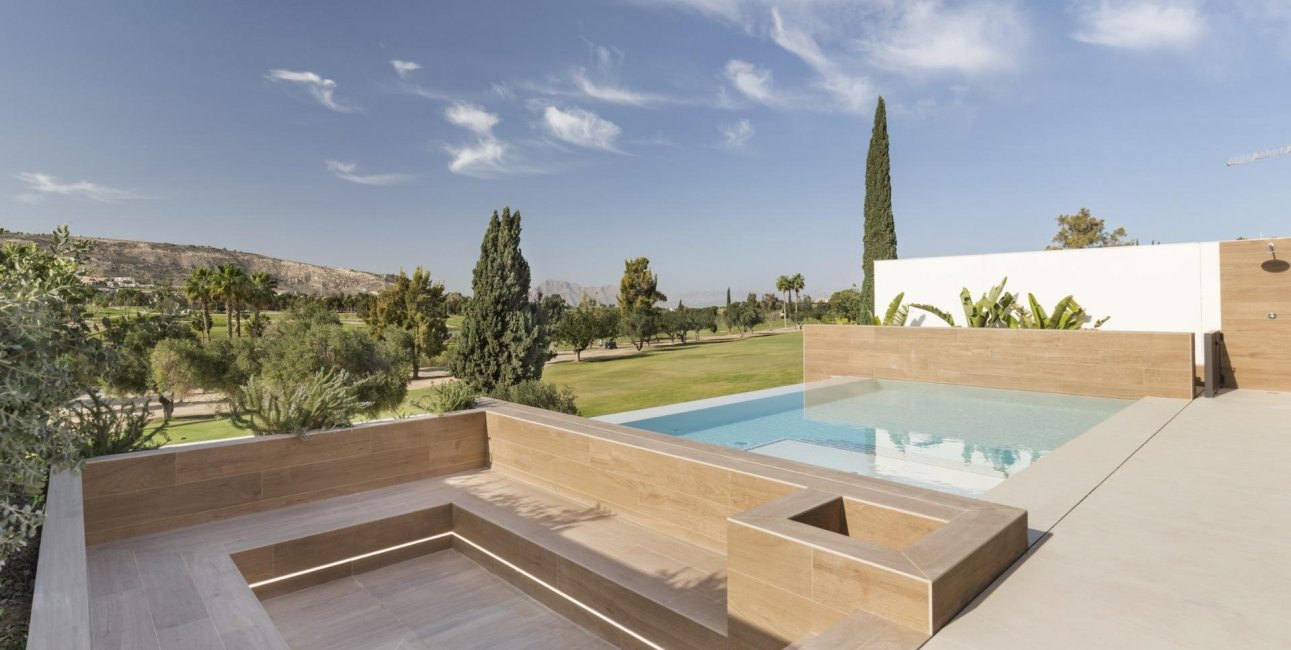 Obra nueva - Villa -
Algorfa - La Finca Golf