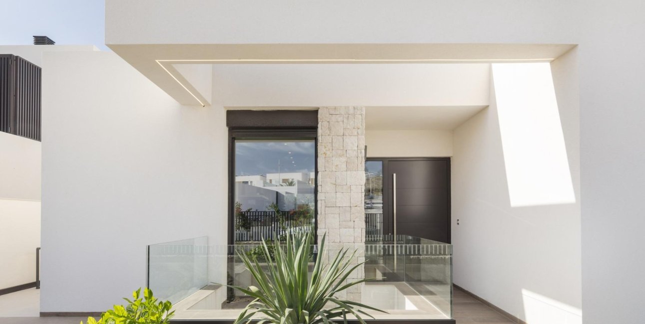 Obra nueva - Villa -
Algorfa - La Finca Golf