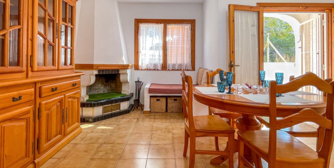 Resale - Townhouse -
Orihuela Costa - Playa Flamenca