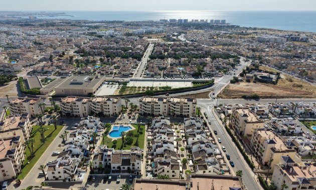 Reventa - Apartamento / piso -
Orihuela Costa - Playa Flamenca