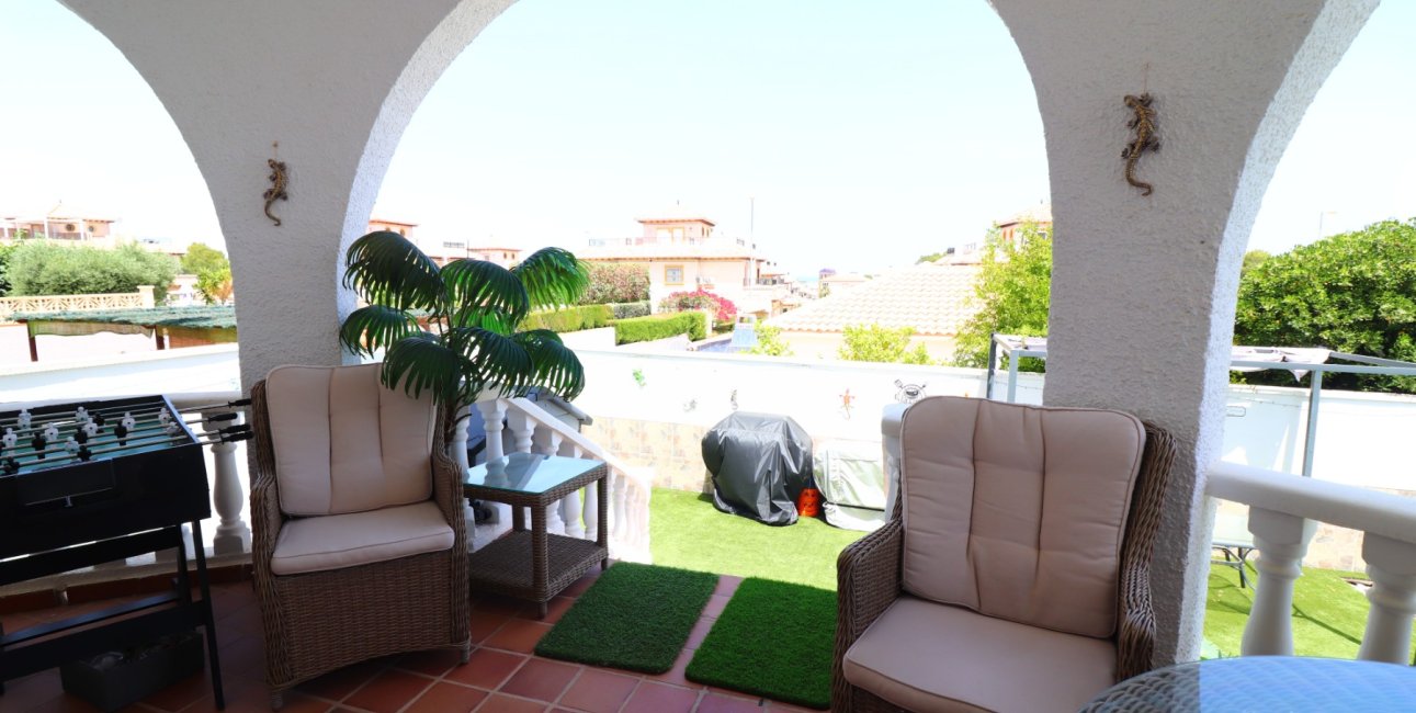 Resale - Villa -
Orihuela Costa - Villamartin