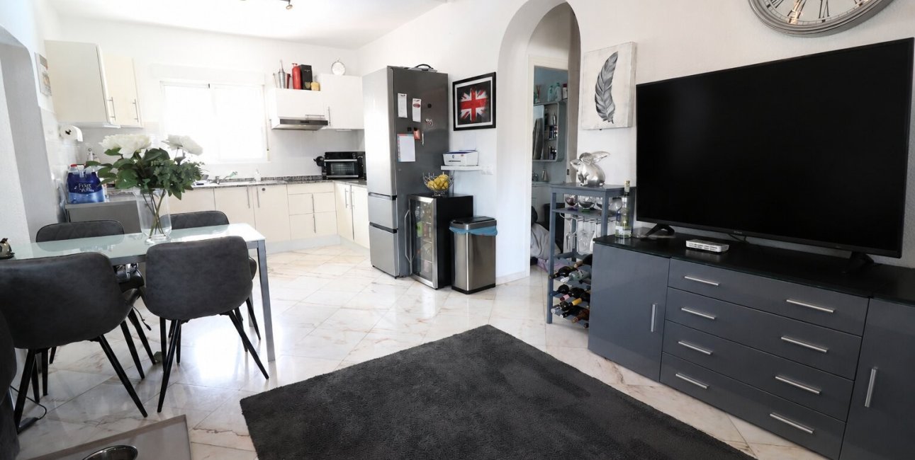 Resale - Villa -
Orihuela Costa - Villamartin