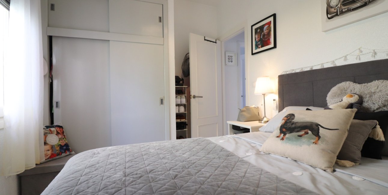 Resale - Villa -
Orihuela Costa - Villamartin