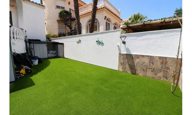 Resale - Villa -
Orihuela Costa - Villamartin