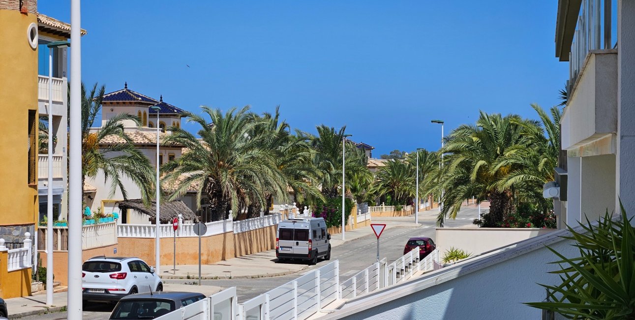 Rynek wtórny - Mieszkanie  -
La Marina - El Pinet